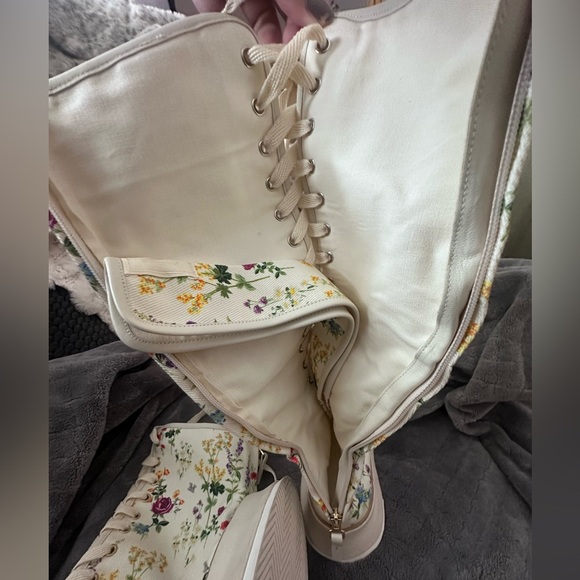 MaxMara 2024 Resort Knee High Floral Canvas Lace Up Boots EU 37 / US 7 - Picture 6 of 12
